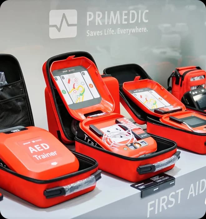 PRIMEDIC — global leader in defibrillation, field team